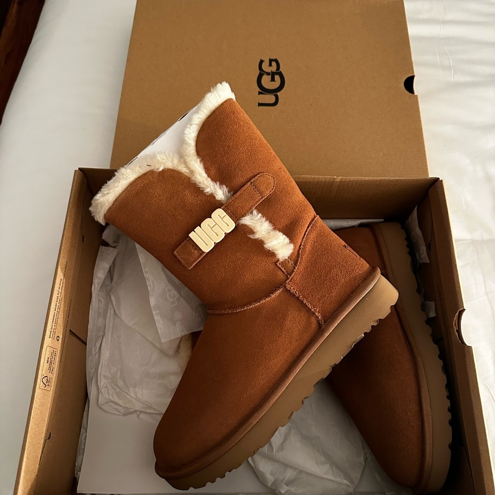 UGG Women's Brown Winter Boots